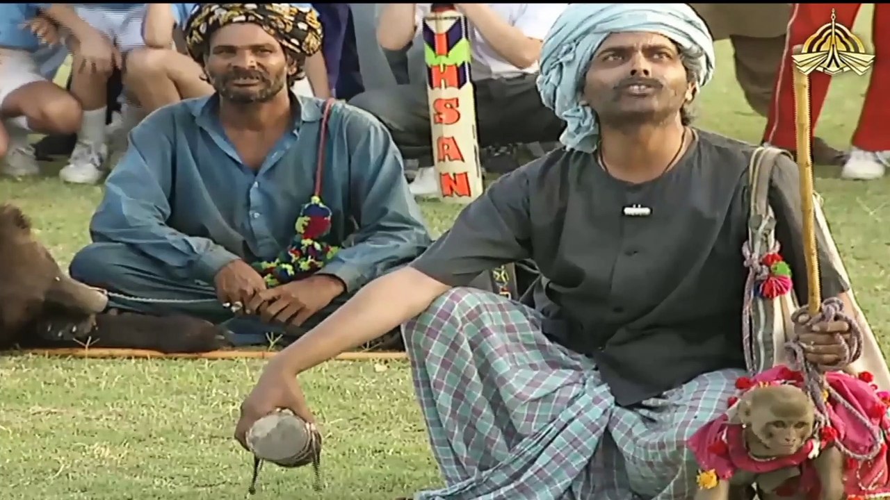 123(Ainak wala