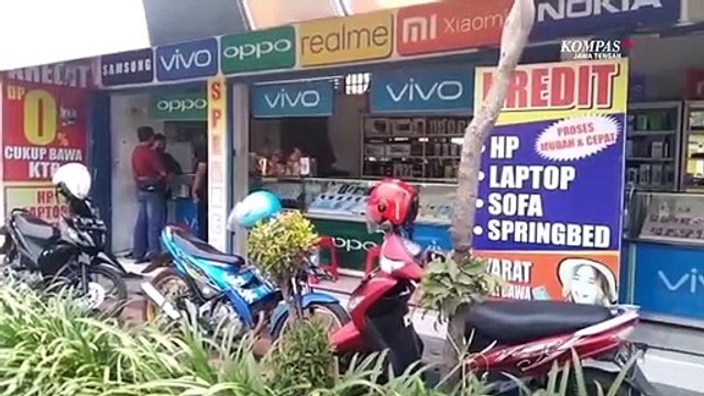 2 Orang Bocah Mencuri di Toko Ponsel Terekam CCTV
