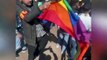 Nevruz kutlamalarında LGBT bayrağı açanları, Amed Spor taraftarları dövdü