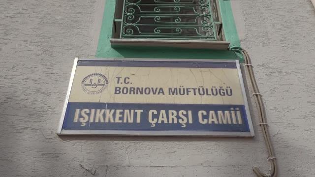 Bornova Belediyesi'nden İbadethanelerde Temizlik Çalışması