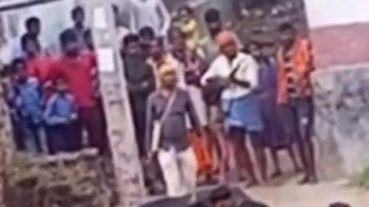 रोहतास: बच्चों के विवाद में हथियार लहराने का वीडियो वायरल, छानबीन में जुटी पुलिस