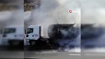 Karbondioksit taşıyan tanker alev alev yandı