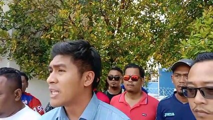 Video herunterladen: ‘Thai Hot Guy’: Pemuda UMNO Selangor lapor polis