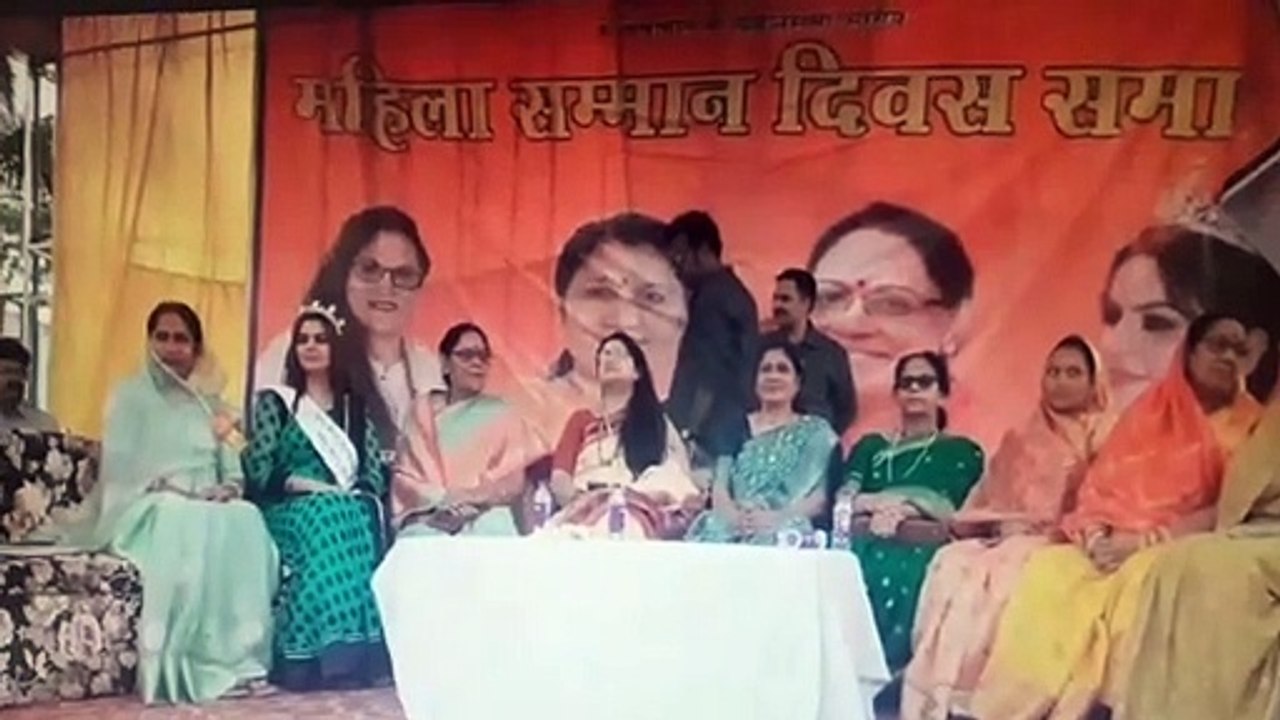 संघर्ष करने से मिलती है सफलता, महिलाओं को किया...