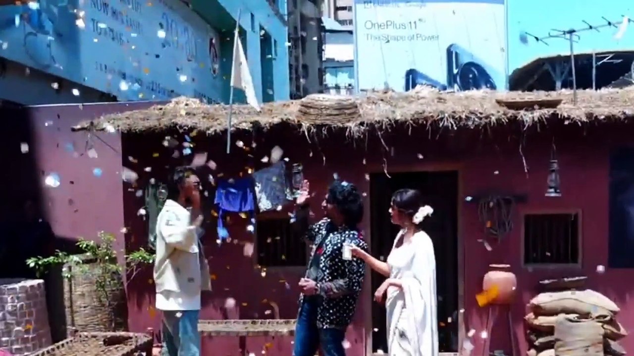 Keerthy Suresh FUNNY Moments With Nani @ Dhoom Dhaam Dhosthaan Video Song Launch In Mumbai - Dasara