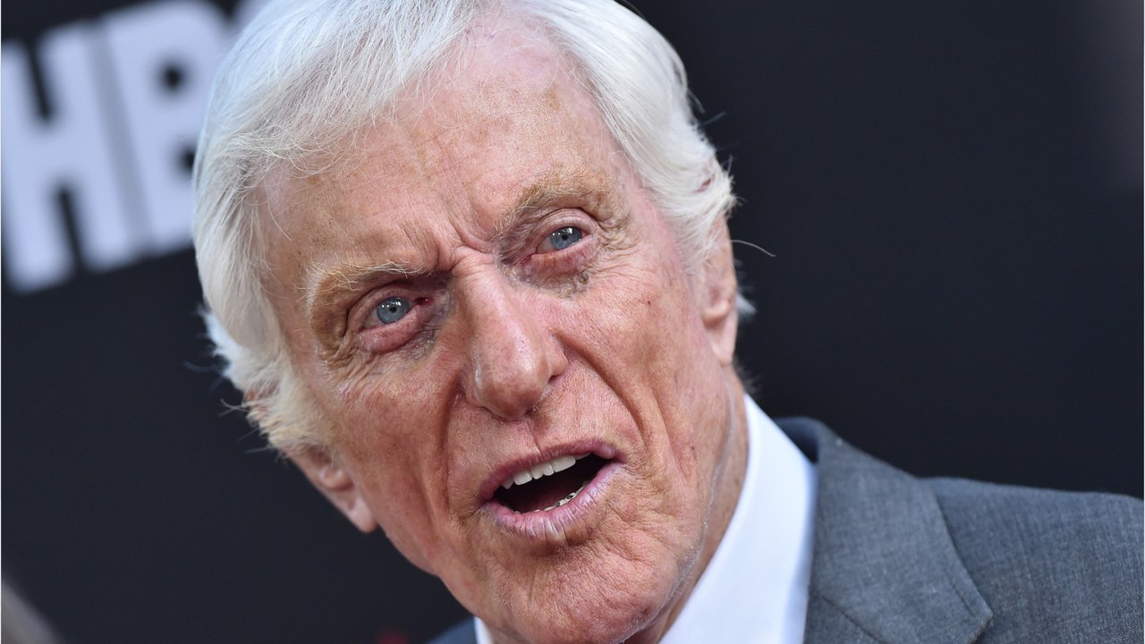 GALA VIDEO - Dick Van Dyke (Mary Poppins) victime d’un accident à 97 ans : ce qu’on sait