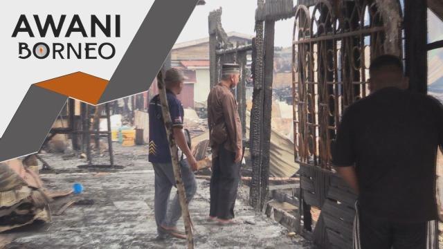 Empat sekeluarga tinggal sehelai sepinggang