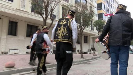 İSTANBUL-DAVULCULAR RAMAZAN'A HAZIR, KORSAN DAVULCULAR İÇİN YAKA KARTI UYARISI