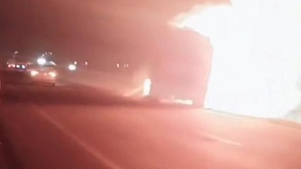 शिवपुरी: फोरलेन हाईवे पर दौड़ते ट्रक में भड़की आग से जलकर हुआ खाक