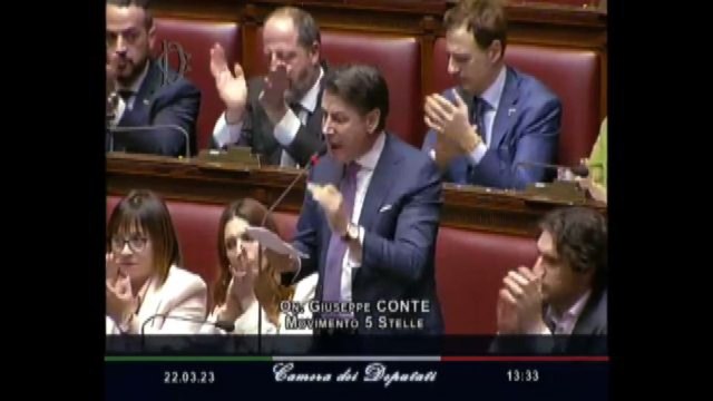 Conte attacca Meloni: a Bruxelles siete Fratelli di Visegrad