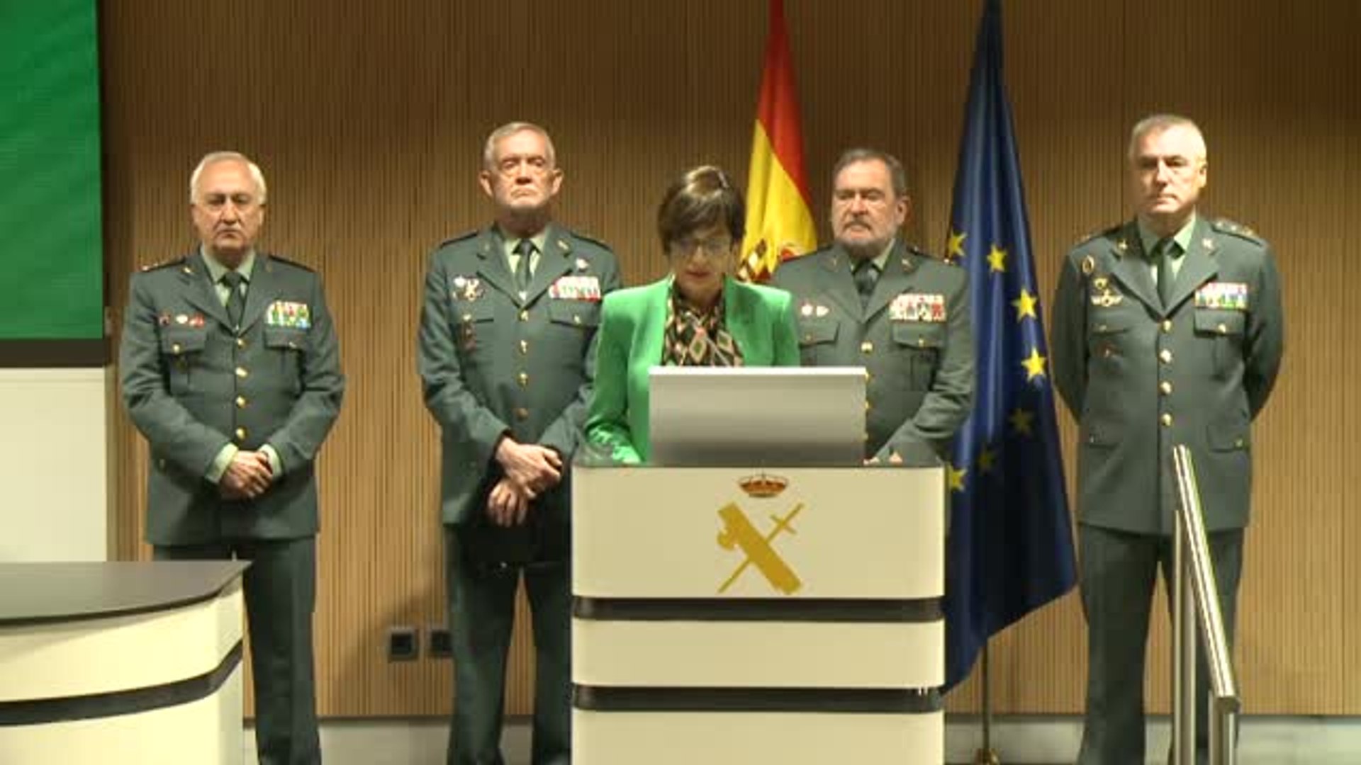 Dimite la directora de la Guardia Civil - Vídeo Dailymotion