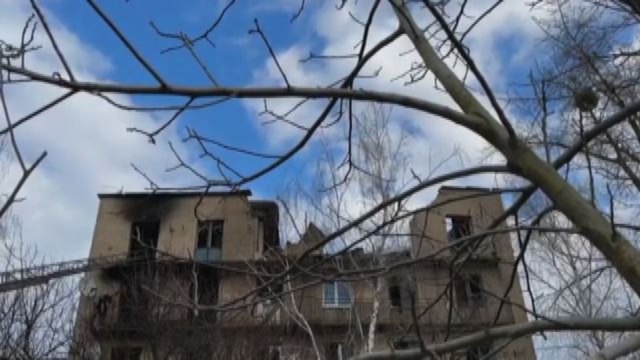 Edifici distrutti dopo un attacco di droni russi in regione Kiev