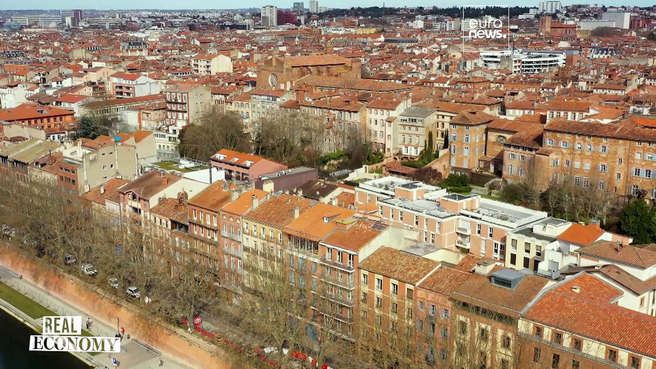 Why must asbestos regulations change to better protect EU workers?