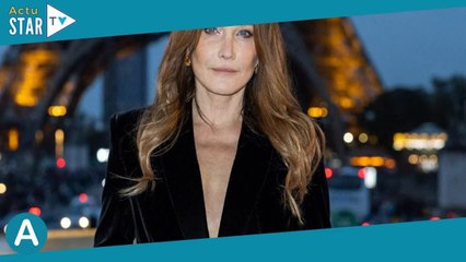 Carla Bruni : Cette photo improbable en pleine grève des éboueurs fait grincer des dents