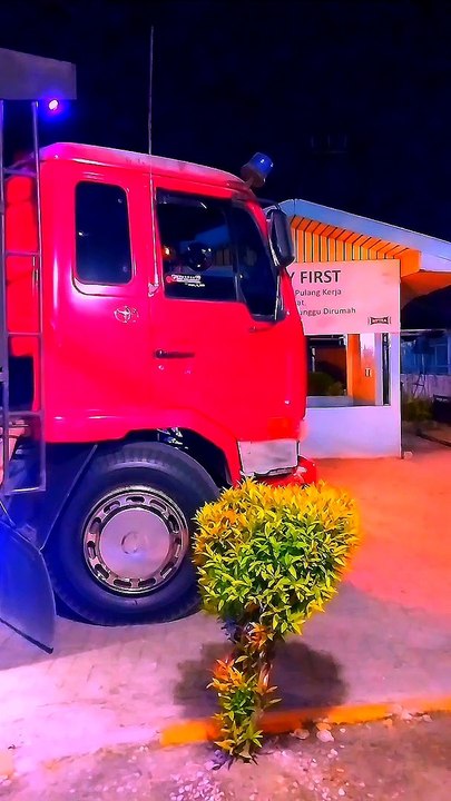 Mobil Truk,Monster Truck,Super Truck,Truck,Dump Truck,Truck Video,Truck Driver,Trash Truck,Fire Truck,Garbage Truck,Truk,Mobil