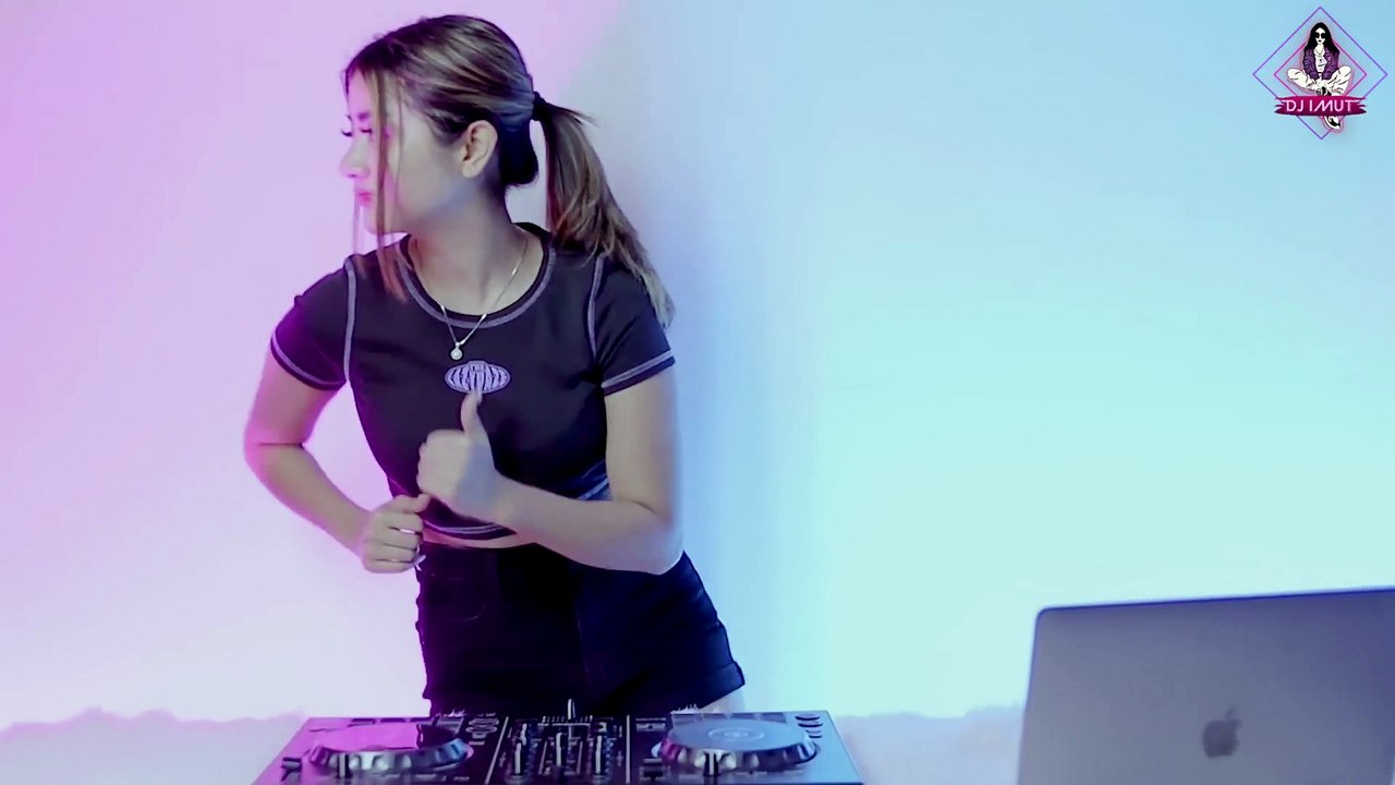 DJ KM CANTIK TAPI SANA SINI MAU X SELEBEW X AMELIA JEDAG JEDUG