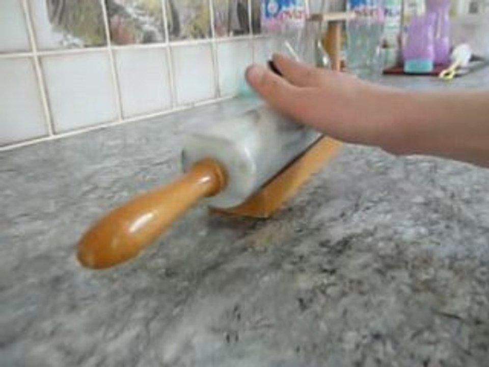 FINGER SKATE Slide sur le rouleau a patiserie