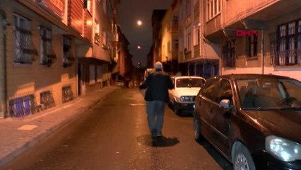 İstanbul'da Ramazan davulcuları ilk sahurla birlikte göreve başladı