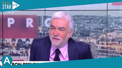 Pascal Praud dézingué par un célèbre présentateur : ses attaques contre des stars du JT ne passent p