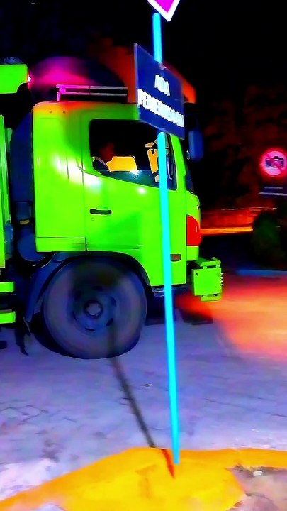 Mobil Truk,Monster Truck,Super Truck,Truck,Dump Truck,Truck Video,Truck Driver,Trash Truck,Fire Truck,Garbage Truck,Truk,Mobil