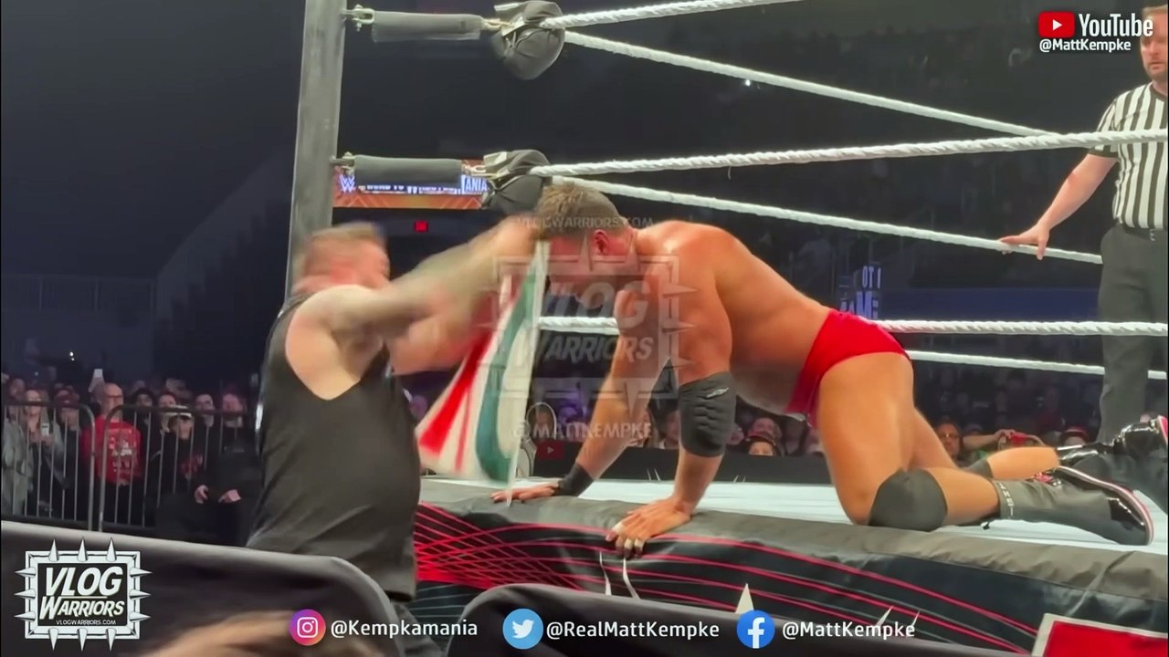Kevin Owens vs LA Knight Street Fight - WWE Live 3/4/23