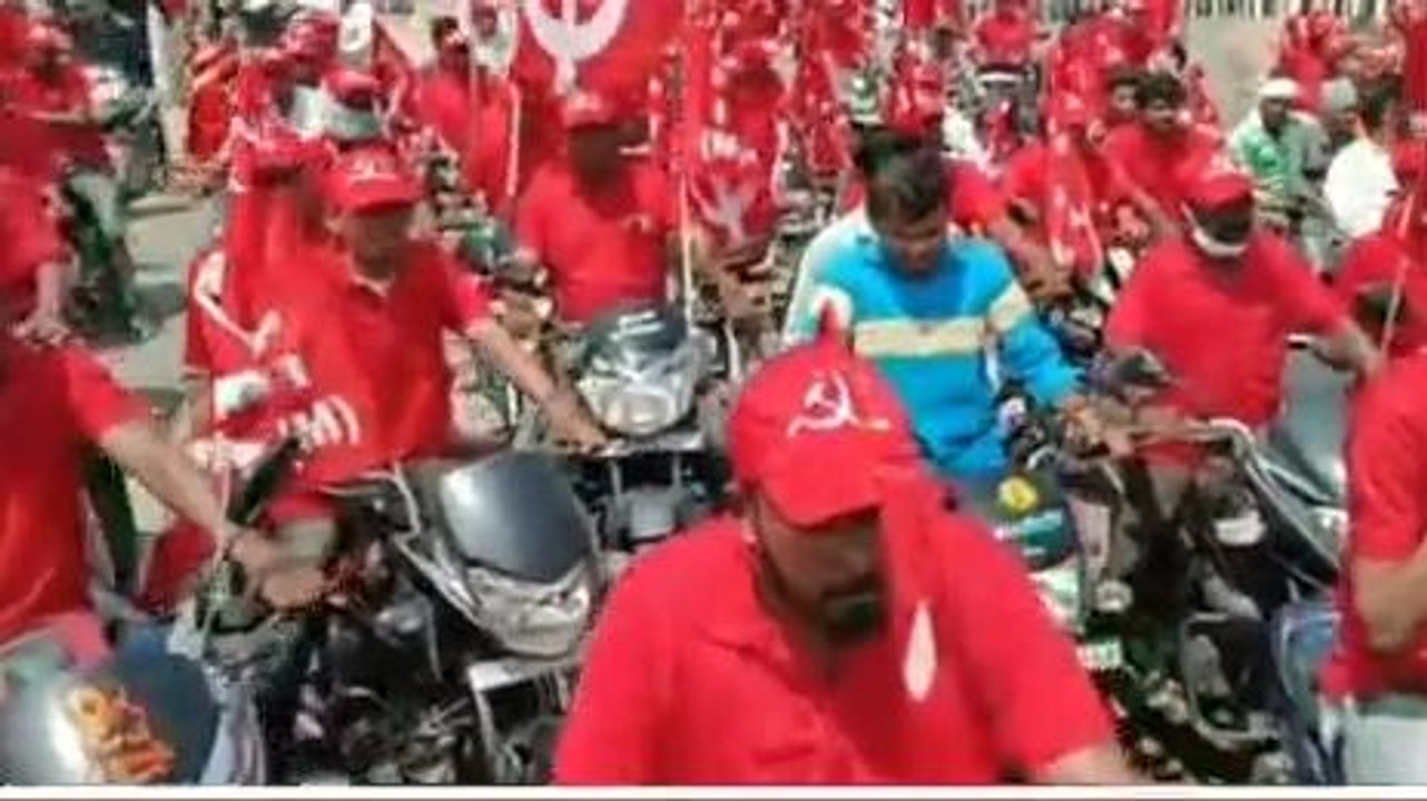 ఆదిలాబాద్: జనచైతన్య యాత్ర ప్రారంభం.. బైక్ ర్యాలీ