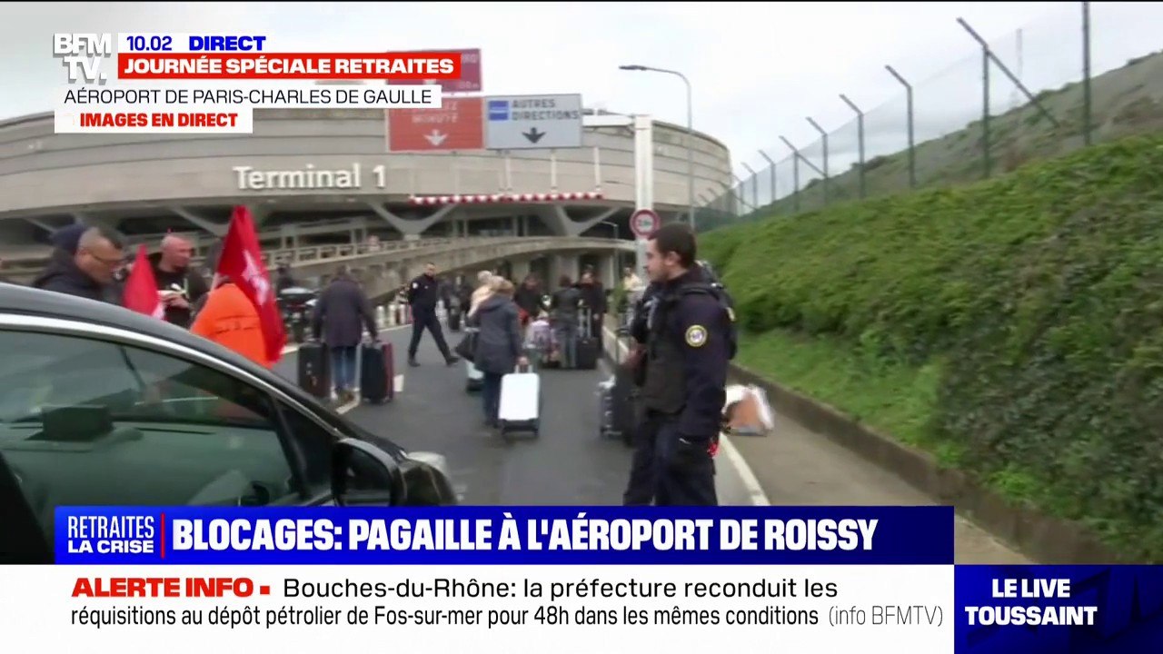 Blocage à Roissy: des voyageurs terminent leur trajet à pied pour rejoindre l'aéroport