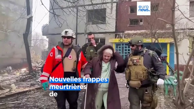 Ukraine : Volodymyr Zelensky sur le front près de Bakhmout et Kharkiv