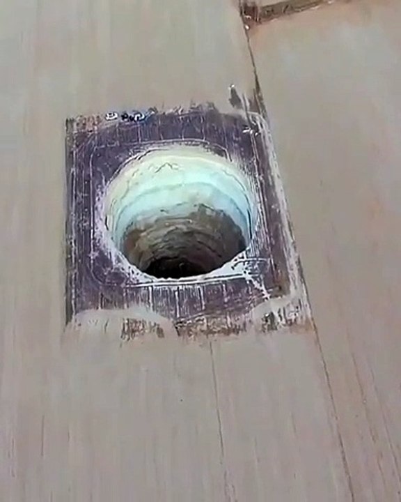 Konya'da 12 metre derinliğinde obruk oluştu