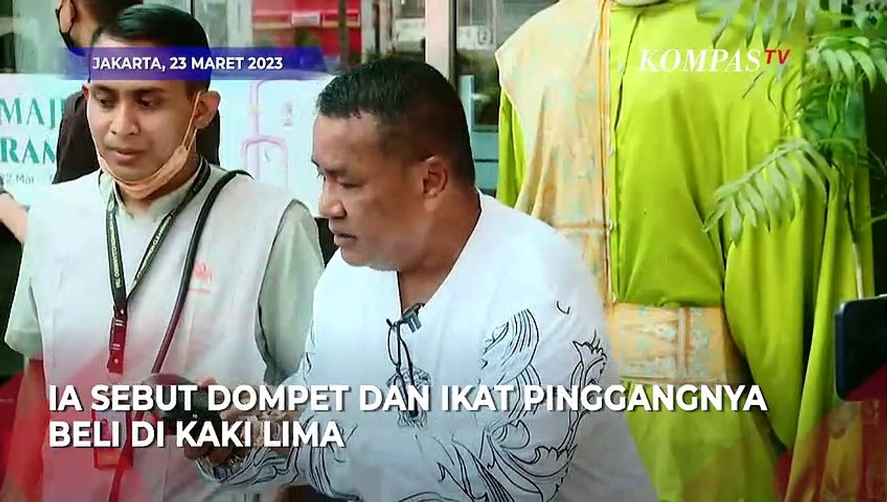 Kerap Tampil Mewah, Hotman Paris Justru Tak Bisa Pakai Dompet Mahal: Beli di Kaki Lima