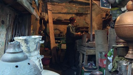 En Tunisie, le cuivre retrouve son lustre pour le ramadan