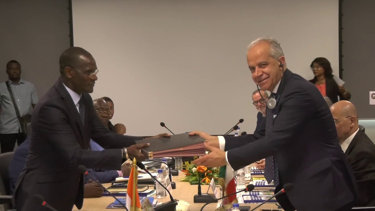 Les ministres de l'Intérieur ivoirien et italien signent un projet de coopération en immigration