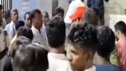 सिवान: असामाजिक तत्वों ने युवक को मारा चाकू, गंभीर हालत में गोरखपुर रेफ़र