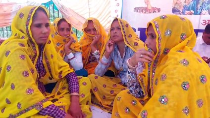 धरने पर बैठे युवाओं की स्वास्थ्य जांच