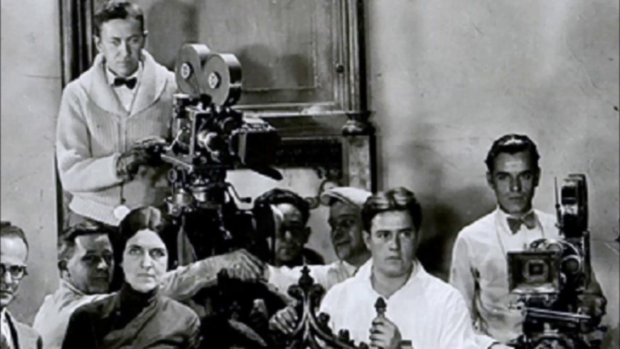 The Cat and the Canary (1927) Who played Cyrus West? (Paul Leni, Laura LaPlante, Creighton Hale)