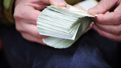 "소득 40% 빚 갚는 데 쓴다...연말 연체율 1% 예상" / YTN