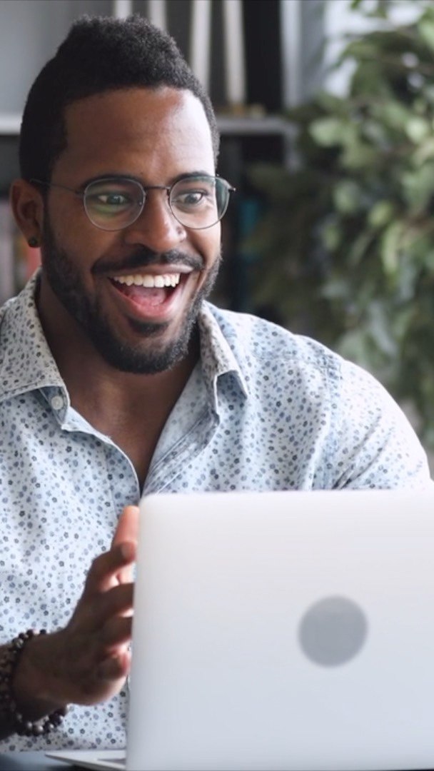 ⁣This TikTok Travel Hack Causes Comment Commotion