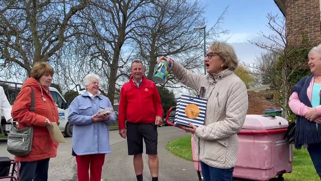 Watch: Residents give thanks to beloved postie as he announces his retirement.
