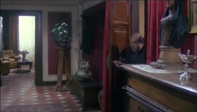 Lino Banfi Aristide scene divertenti da ridere Vado a giocare a pallone...tua...e di tuo nonno maledetto a te Film cult Cornetti alla crema