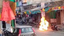 सुनार की दुकान पर रखे गैस सिलेंडर ने पकड़ी आग, अफरा-तफरी मची