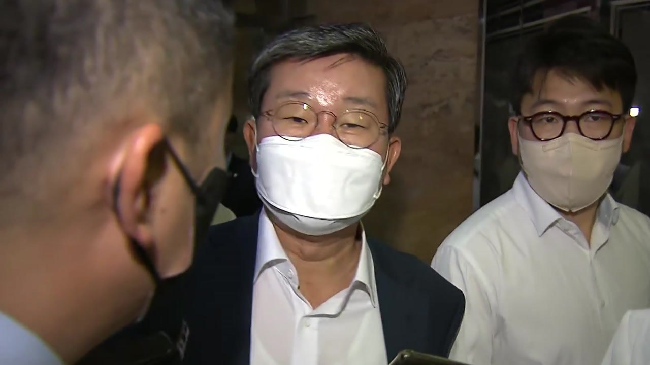 전해철 '대표직 유지' 당무위 '기권'...李 "다양성이 생명" / YTN