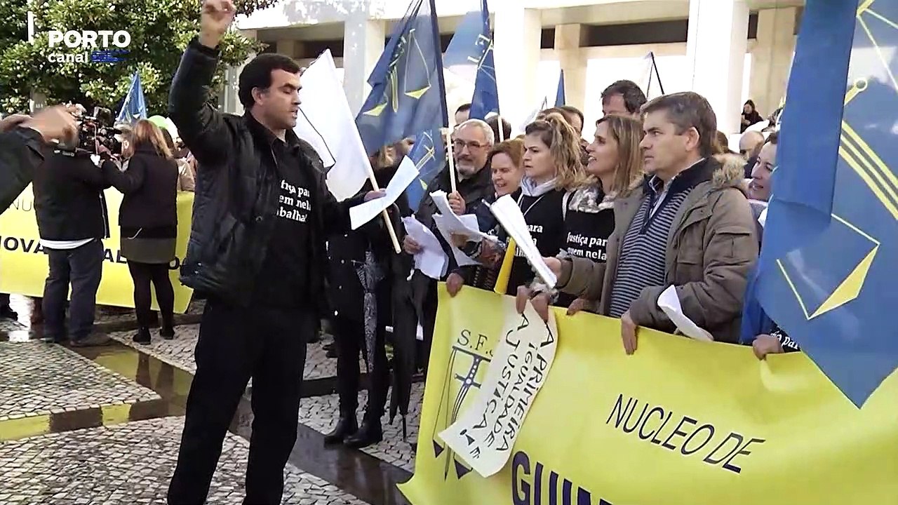 Greve dos funcionários judiciais já adiou mais de 21 mil julgamentos. Comarca do Porto é a mais afetada