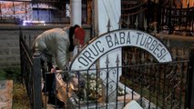 RAMAZAN AYININ İLK GÜNÜNDE ORUÇ BABA TÜRBESİ'NDE YOĞUNLUK YAŞANDI