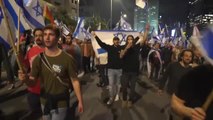 Cañones de agua para dispersar a los manifestantes en Tel Aviv