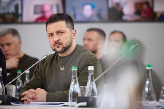 Zelenski: El retraso en el envío de misiles, no nos permite hacer retroceder a los terroristas