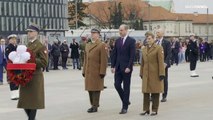 الأمير ويليام يقوم بزيارة مفاجئة للقوات بالقرب من الحدود الأوكرانية في بولندا