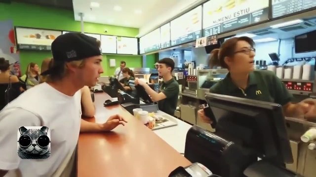 Vídeos engraçados, quedas e Batidas 2016 Tente não rir