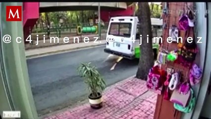 Microbús atropella a una señora de la tercera edad.