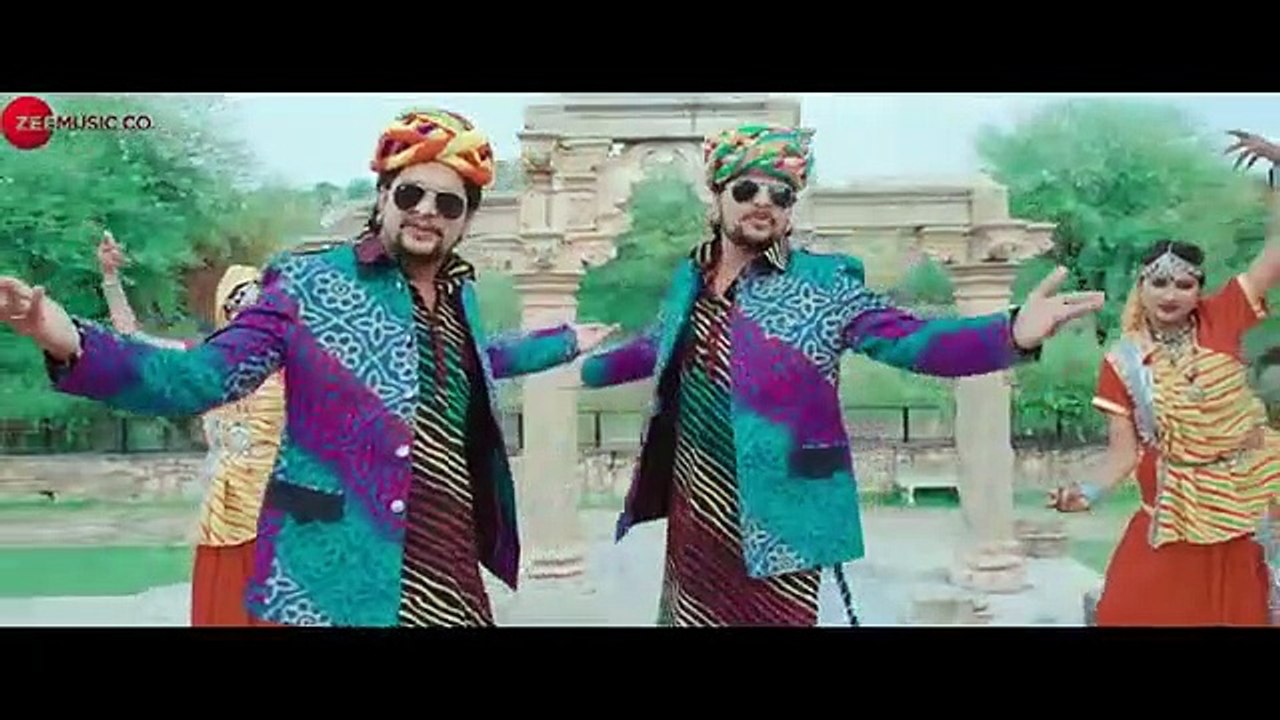 Hivada_Me_Rajasthan_Hain_|_Baawale_Chore_|_Jodhpuri_Paridhan_|Mahesh_Vyas_|_Rajasthan_Tourism_Song(360p)