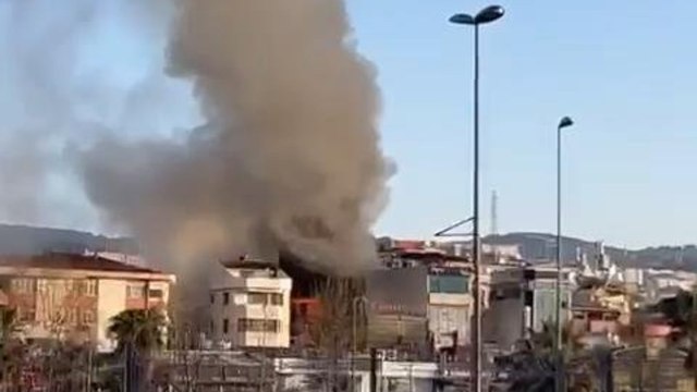 İstanbul’da otelde yangın: Çok sayıda kişi tahliye edildi